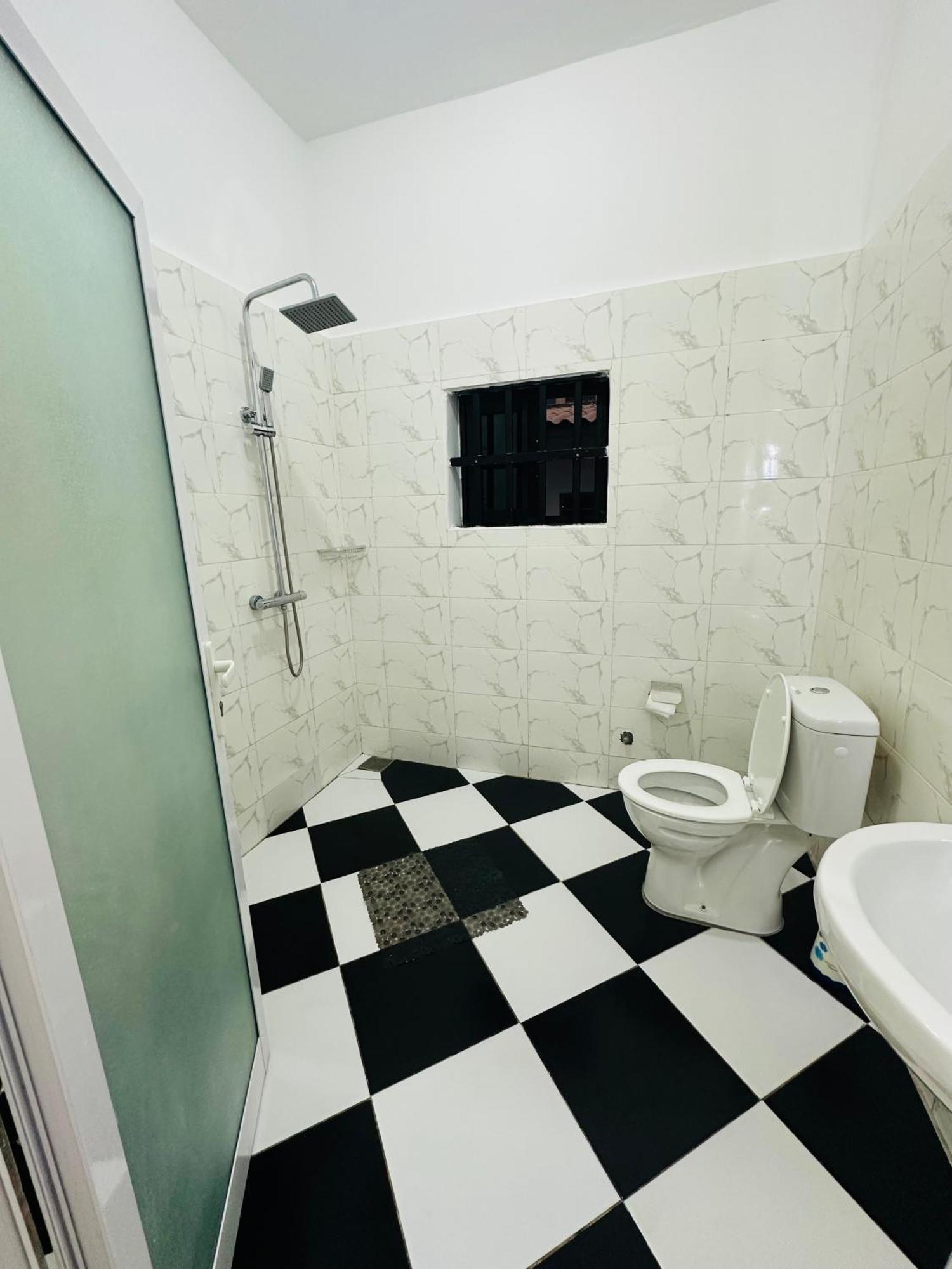 Ad Home Ломе Экстерьер фото