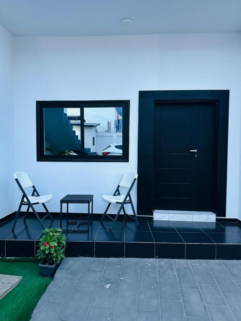 Ad Home Ломе Экстерьер фото