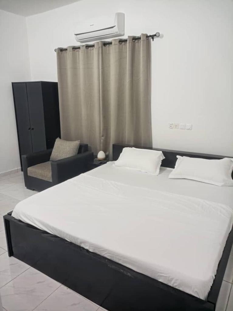 Ad Home Ломе Экстерьер фото