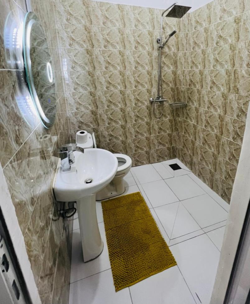 Ad Home Ломе Экстерьер фото